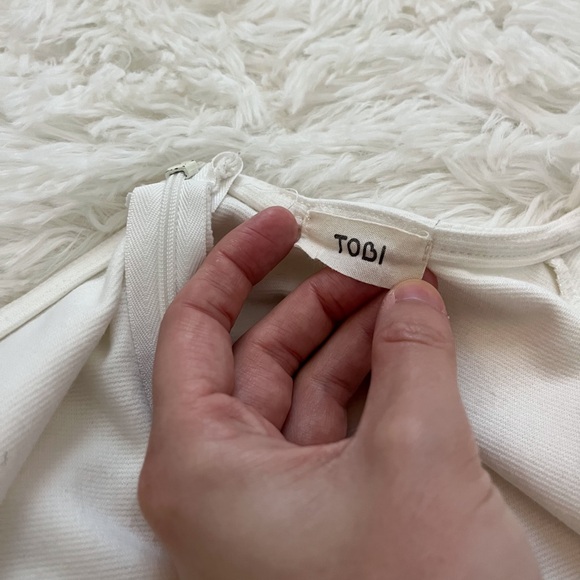 Tobi White Off-the-Shoulder Bodycon Mini Dress Size Medium - Picture 13 of 16